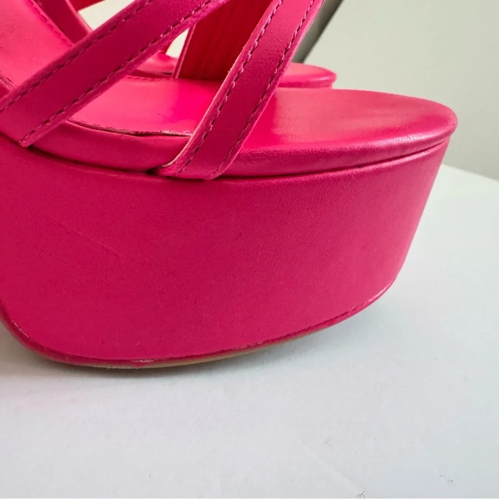 Madden Girl Jadda Chunky Platform Heel Sandals  Fuchsia Size 9